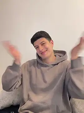 Goldenknight33 online show from 8, 3, 2026