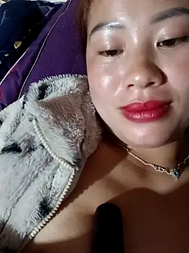 Snapshot of mayni012314 chatting on 5, 2, 2026 mayni012314 online show from 5, 2, 2026