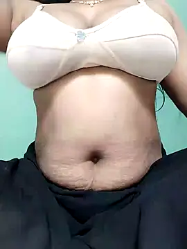 Snapshot of Uma-2 chatting on 22, 12, 2025 Uma-2 online show from 22, 12, 2025