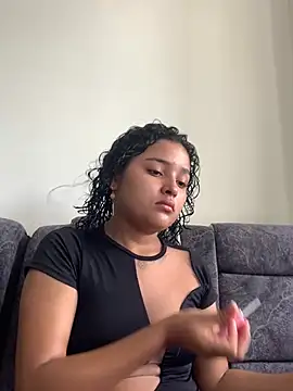 ladulcemary  online show from 17, 4, 2026