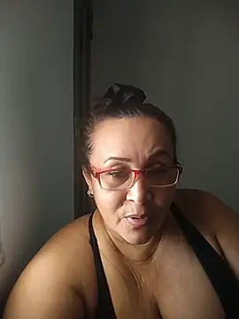 Nini Love  online show from 22, 3, 2026