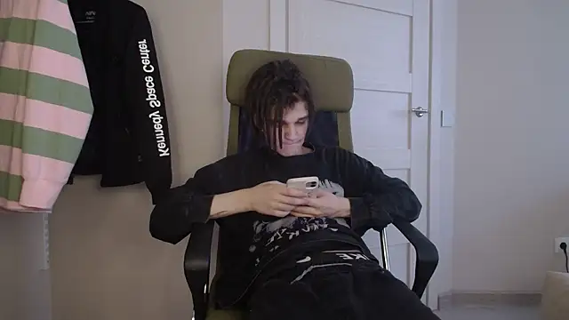 Snapshot of PeachTree chatting on 24, 3, 2026 PeachTree online show from 24, 3, 2026