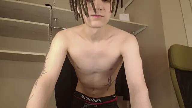 Snapshot of PeachTree chatting on 4, 4, 2026 PeachTree online show from 4, 4, 2026