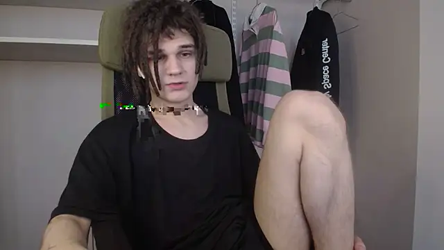 Snapshot of PeachTree chatting on 11, 4, 2026 PeachTree online show from 11, 4, 2026