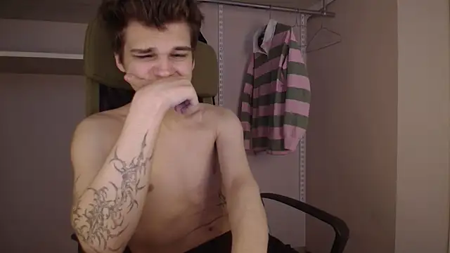 Snapshot of PeachTree chatting on 21, 4, 2026 PeachTree online show from 21, 4, 2026