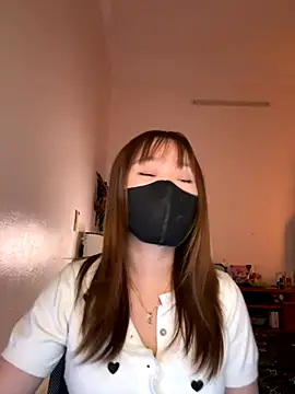 Snapshot of Miumeo20 chatting on 15, 12, 2025 Miumeo20 online show from 15, 12, 2025