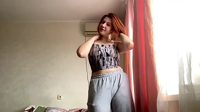 Snapshot of Julie_mayers_ chatting on 16, 12, 2025 Julie mayers online show from 16, 12, 2025