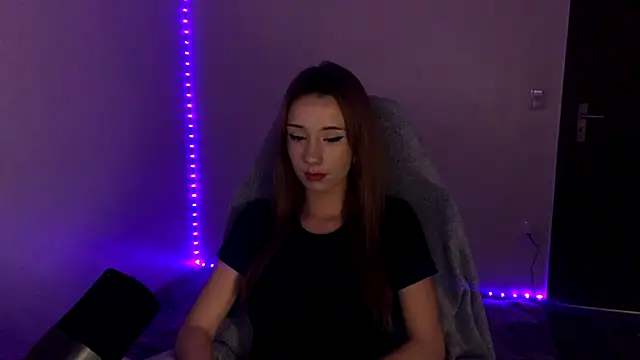 ellienymph online show from 6, 1, 2026