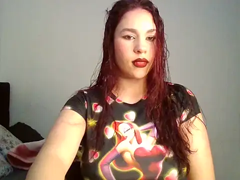 Snapshot of Mia_352 chatting on 5, 4, 2026 Mia 352 online show from 5, 4, 2026