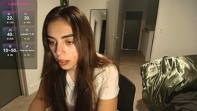 MilaSeren online show from 11, 2, 2026