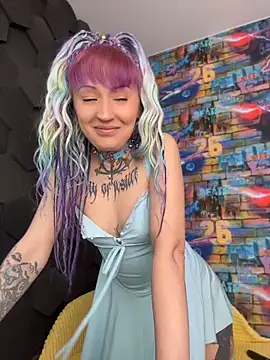 Snapshot of Tattoo__Moon chatting on 13, 4, 2026 Tattoo Moon online show from 13, 4, 2026