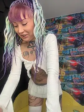 Snapshot of Tattoo__Moon chatting on 17, 4, 2026 Tattoo Moon online show from 17, 4, 2026