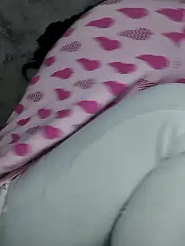 Snapshot of SubmissiveKaur chatting on 7, 1, 2026 SubmissiveKaur online show from 7, 1, 2026