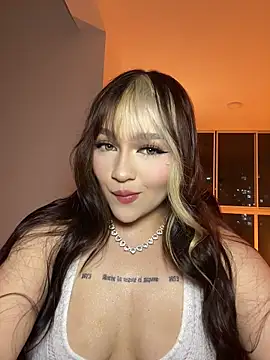 Daniela ruizz online show from 10, 7, 2026
