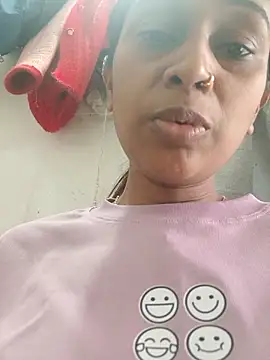 Snapshot of nehakapoor89 chatting on 15, 12, 2025 nehakapoor89 online show from 15, 12, 2025