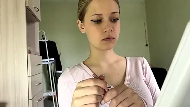 ZaidaSchwarten online show from 26, 5, 2026
