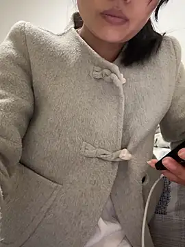 Snapshot of cmvoo chatting on 23, 4, 2026 cmvoo online show from 23, 4, 2026