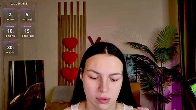 MaxinCarroll online show from 16, 4, 2026