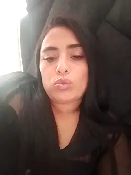 Snapshot of sara_nina chatting on 14, 12, 2025 sara nina online show from 14, 12, 2025