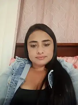 Snapshot of sara_nina chatting on 17, 12, 2025 sara nina online show from 17, 12, 2025