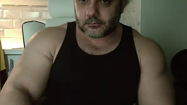 Snapshot of WildJohn_XX chatting on 20, 12, 2025 WildJohn XX online show from 20, 12, 2025