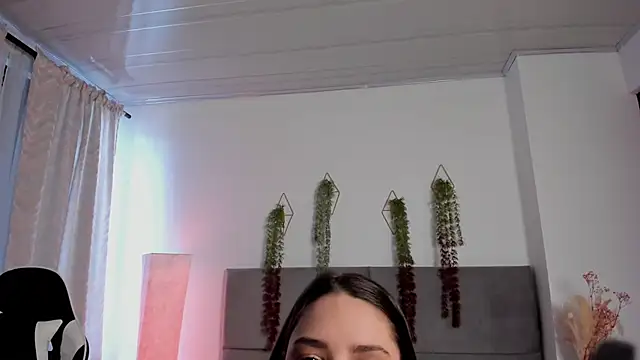 JulietaSnow online show from 17, 5, 2026