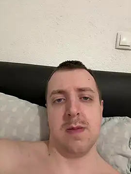 BezzBoiixh online show from 8, 2, 2025