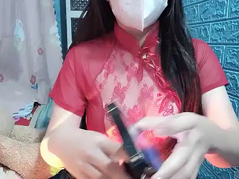 Snapshot of Yumi69 chatting on 15, 12, 2025 Yumi69 online show from 15, 12, 2025