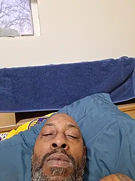 Snapshot of Rizzle9800 chatting on 14, 12, 2025 Rizzle9800 online show from 14, 12, 2025