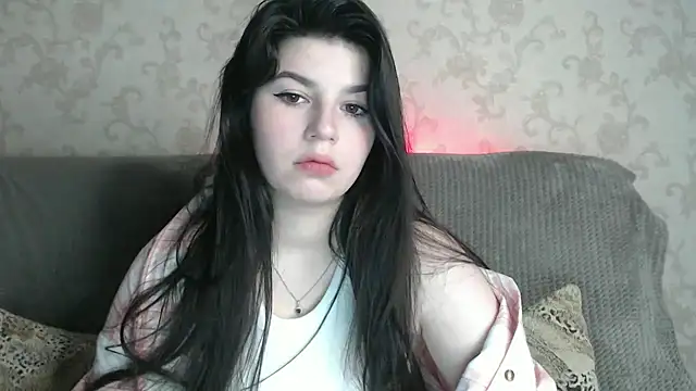 KisaModel online show from 6, 4, 2026