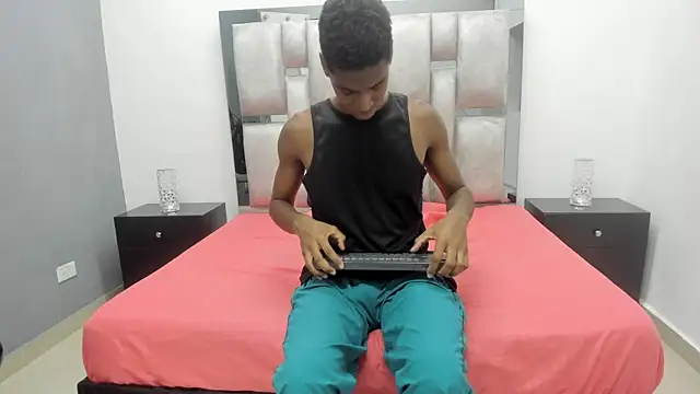khris  evans online show from 10, 4, 2026