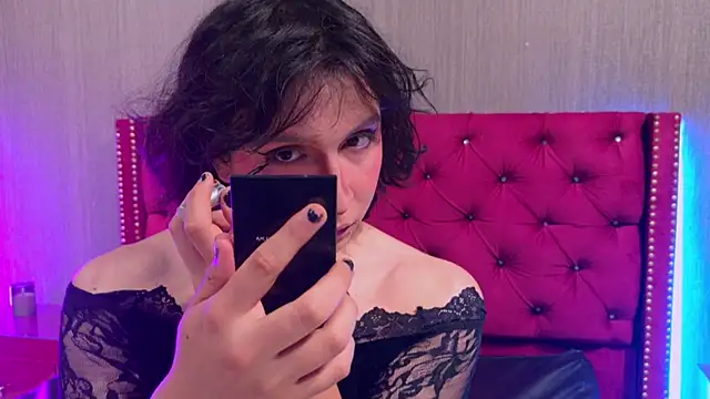 Snapshot of Shelly_bat chatting on 11, 6, 2026 Shelly bat online show from 11, 6, 2026