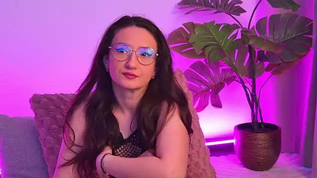 Snapshot of TheaMalekoo chatting on 29, 3, 2026 TheaMalekoo online show from 29, 3, 2026