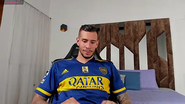 J king   online show from 15, 4, 2026