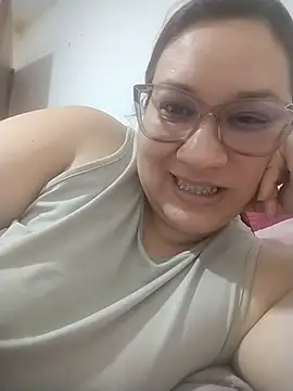 Snapshot of sharon_G chatting on 18, 4, 2026 sharon G online show from 18, 4, 2026