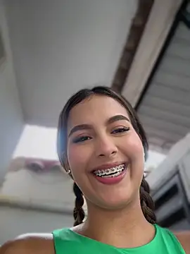 Snapshot of Valeria-escobar chatting on 27, 6, 2026 Valeria-escobar online show from 27, 6, 2026