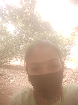 Snapshot of Laxmi9090 chatting on 30, 4, 2026 Laxmi9090 online show from 30, 4, 2026