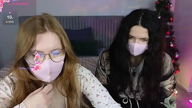 CaramelCigarettesss online show from 16, 12, 2025