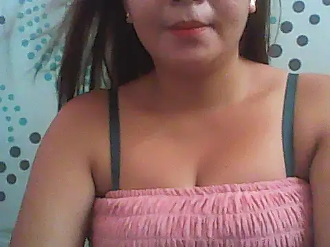 Snapshot of Chinita_charm chatting on 14, 12, 2025 Chinita charm online show from 14, 12, 2025