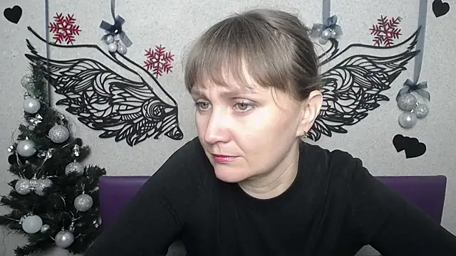 Snapshot of KellyClar chatting on 16, 12, 2025 KellyClar online show from 16, 12, 2025