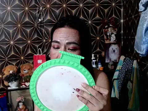 Snapshot of SadisticQueenTS chatting on 6, 1, 2026 SadisticQueenTS online show from 6, 1, 2026