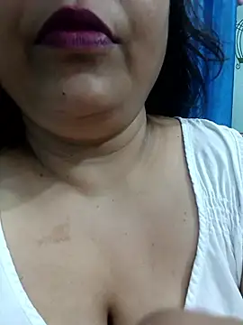 Snapshot of peu8 chatting on 7, 5, 2026 peu8 online show from 7, 5, 2026