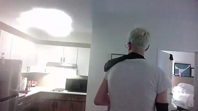 Snapshot of AskAveryAnything chatting on 18, 3, 2026 AskAveryAnything online show from 18, 3, 2026