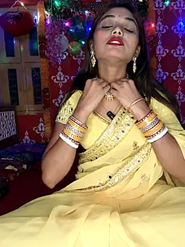 Snapshot of Sweet-priyaa chatting on 3, 4, 2026 Sweet-priyaa online show from 3, 4, 2026