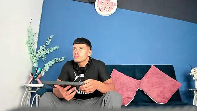 Snapshot of MagnusKnight_ chatting on 20, 2, 2026 MagnusKnight online show from 20, 2, 2026