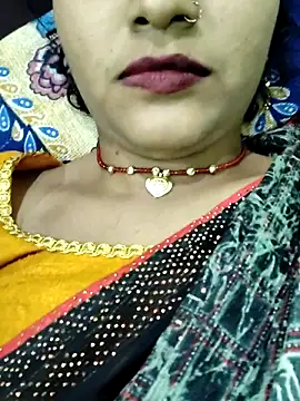 Snapshot of Sweet_Couple_01 chatting on 18, 12, 2025 Sweet Couple 01 online show from 18, 12, 2025