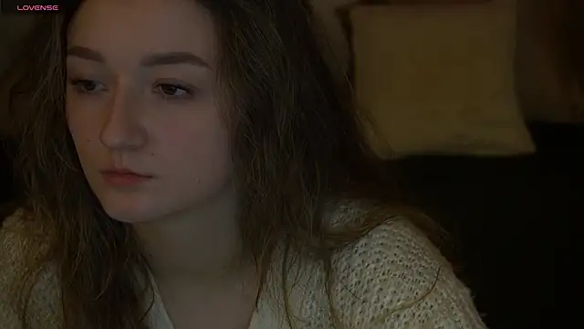 CyrenaLuxe online show from 9, 2, 2026