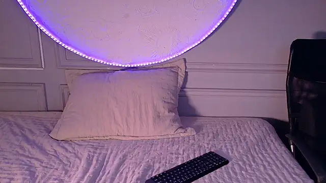 Snapshot of Cheerbaby_ chatting on 4, 3, 2026 Cheerbaby online show from 4, 3, 2026