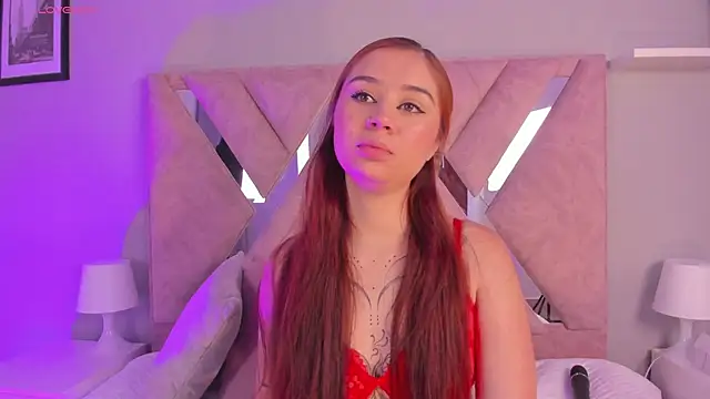 Snapshot of Amelia_Saenz_ chatting on 7, 4, 2026 Amelia Saenz online show from 7, 4, 2026