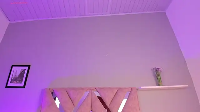 Snapshot of Amelia_Saenz_ chatting on 8, 4, 2026 Amelia Saenz online show from 8, 4, 2026